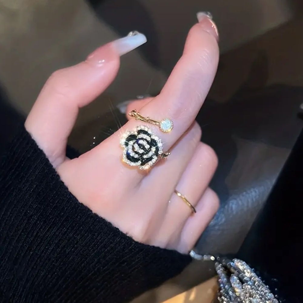 🎉HP🎉Camellia ring - Picture 2 of 2